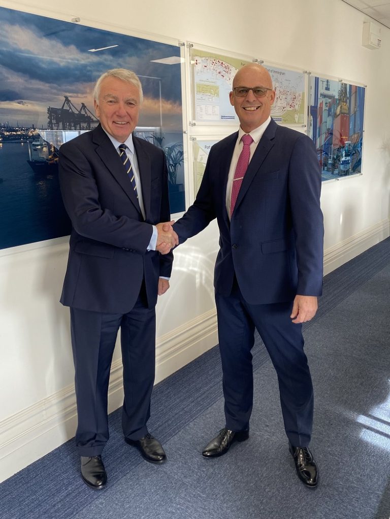 ABP and Thomas Bell sign new agreement in Immingham