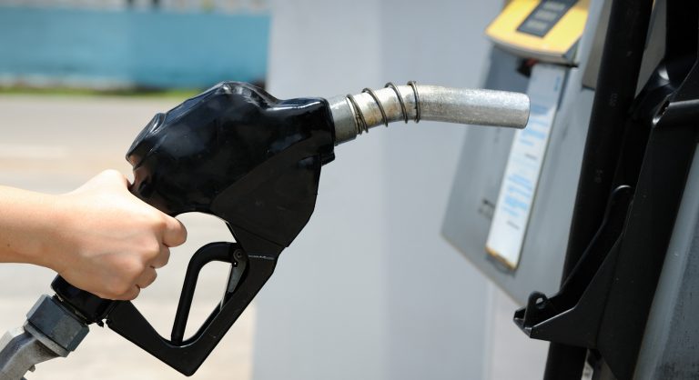 Government prepares to out ‘rip-off’ road fuel price retailers