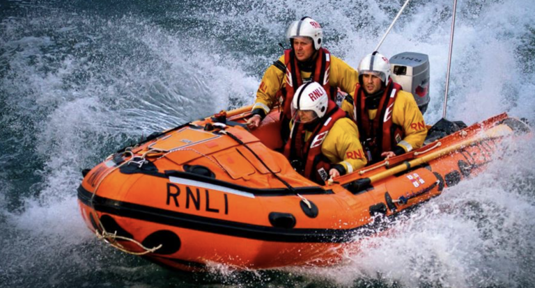 ABP funds new £100,000 D-Class inshore lifeboat