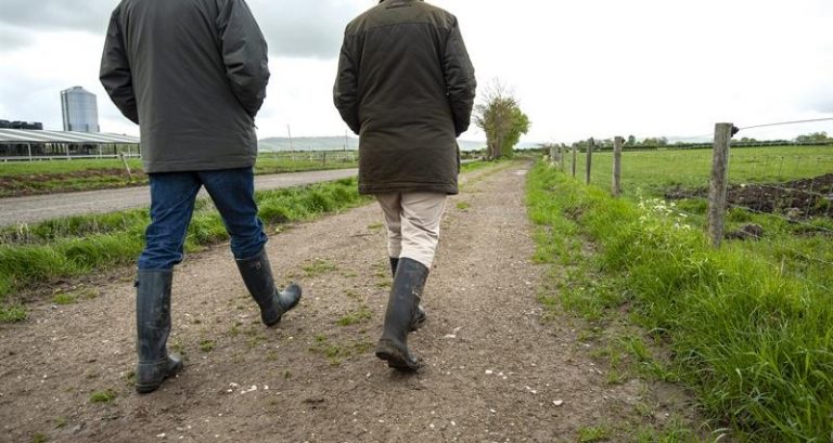 Farmers urged to get election candidates ‘down on the farm’