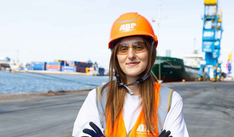 Green Port initiative help Carrie find a new career in renewables