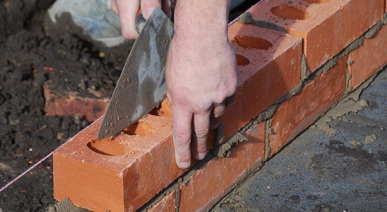 Government should recognise tradesmen’s positive contribution to homebuilding, says boss of payroll firm